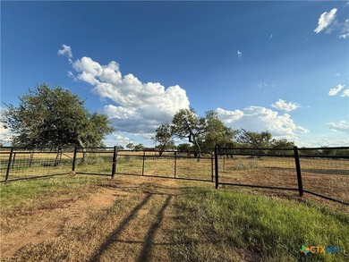(private lake, pond, creek) Acreage For Sale in Seguin Texas