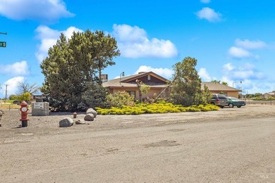Exceptional opportunity in the heart of Wendell! This 3,706 SF - photo 2