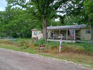 Lake Home For Sale in Gordonville, Texas