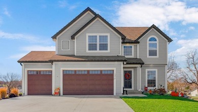 Gardner Lake Home Sale Pending in Gardner Kansas