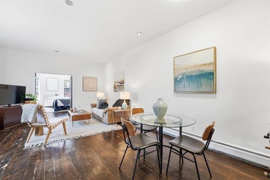 Spacious and bright uptown 2-bedroom, 1-bath home featuring high - photo 4