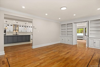 Welcome to this beautifully renovated GEM, This sun-drenched - photo 8