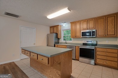 Enjoy peaceful country living with the convenience of nearby - photo 3