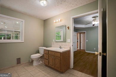 Enjoy peaceful country living with the convenience of nearby - photo 5