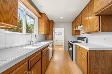 This corner lot, 3 Bedroom, 2 and 1/2 bath is in the popular Los - photo 16