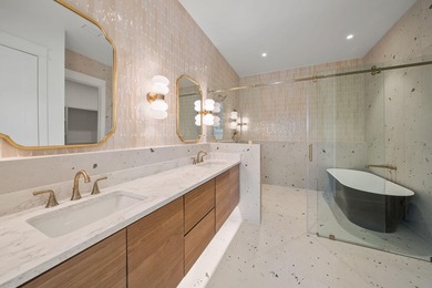 Luxury 2025 new construction near the Gulf with private pool - photo 22