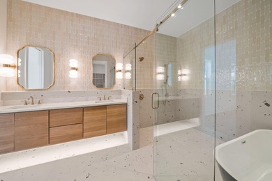 Luxury 2025 new construction near the Gulf with private pool - photo 23