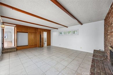This corner lot, 3 Bedroom, 2 and 1/2 bath is in the popular Los - photo 32
