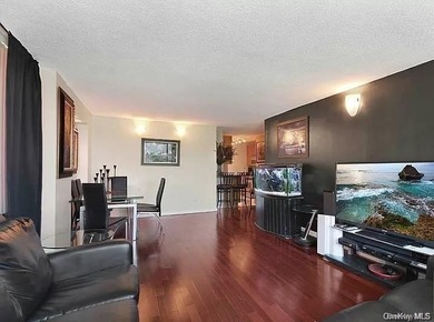 Enjoy carefree living with stunning water views in this - photo 5