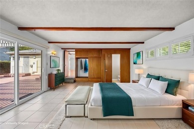 This corner lot, 3 Bedroom, 2 and 1/2 bath is in the popular Los - photo 35
