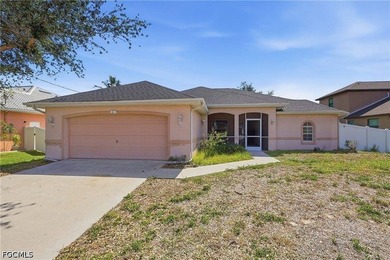 Welcome to this move-in ready home in highly sought-after SW - photo 1