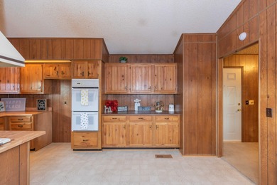 MOTIVATED SELLER! 3 Bedroom, 3 Bath Home in Windmill Acres has 2