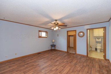 MOTIVATED SELLER! 3 Bedroom, 3 Bath Home in Windmill Acres has 2
