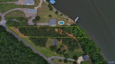 The views from this lot are unmatched on Weiss Lake. It is at - photo 2