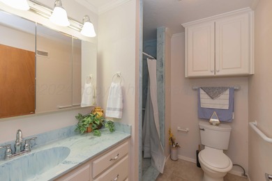 MOTIVATED SELLER! 3 Bedroom, 3 Bath Home in Windmill Acres has 2