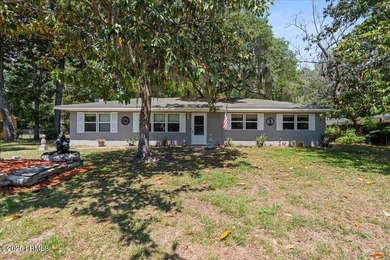 Beaufort River Home For Sale in Beaufort South Carolina