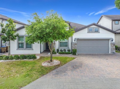 (private lake, pond, creek) Home For Sale in ST Cloud Florida