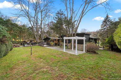 Highly sought-after Armonk school district! 3 bedrooms plus 1 - photo 33