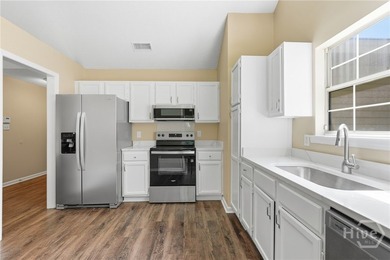 Isle of Hope Area Gem! Updated 3BR/2BA in a Prime Location! - photo 14