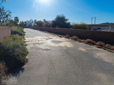 Well located with breathtaking views of the Santa Rosa Mountains - photo 15