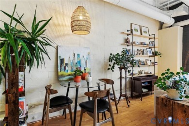 Church Hill GEM!! Rarely available residence style in historic