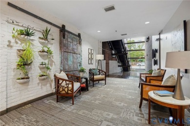 Church Hill GEM!! Rarely available residence style in historic