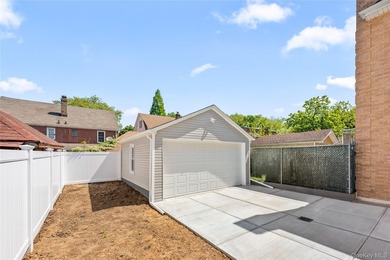 Welcome to a truly one-of-a-kind masterpiece nestled in the - photo 41