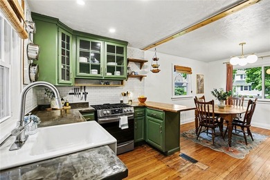 Welcome to 28 Kent Park in the Penfield School District. A - photo 4