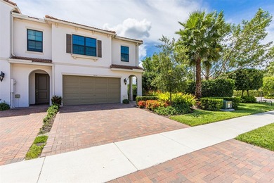 You will LOVE this stunning Lake Front Corner Townhouse. 3 - photo 14