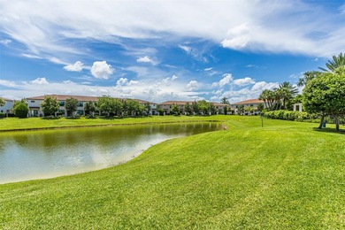 You will LOVE this stunning Lake Front Corner Townhouse. 3 - photo 20