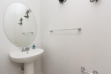 You will LOVE this stunning Lake Front Corner Townhouse. 3 - photo 21