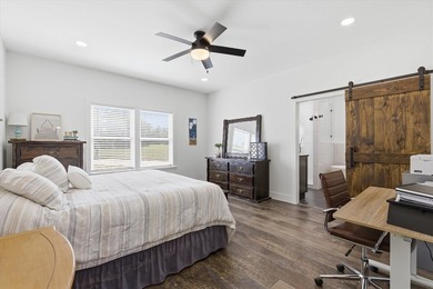 Motivated sellers! $5,000 in seller concessions. Step into this - photo 23