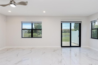 You will LOVE this stunning Lake Front Corner Townhouse. 3 - photo 27