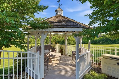 Breathtaking mountain and lake views set the tone for this - photo 47
