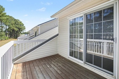 Beautifully updated 3-bedroom, 2-bath townhome-style condo - photo 23