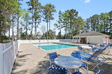 Beautifully updated 3-bedroom, 2-bath townhome-style condo - photo 29