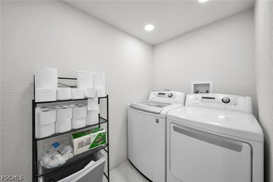 Welcome to this beautifully remodeled 4-bedroom, 2.5-bath home - photo 31
