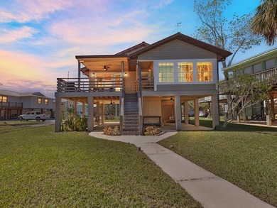 Nestled along the Suwannee River in the charming small town of - photo 4