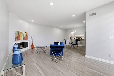 Welcome to this beautifully maintained 2-bedroom, 2-bathroom - photo 5