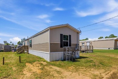 (Espanol a continuacion) LIKE NEW 2024 - $650/MO LOT RENT. Rare - photo 4