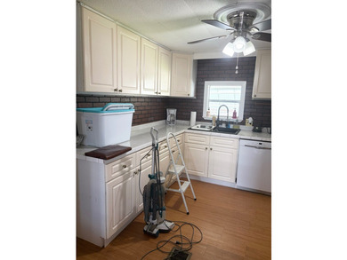 Move-in ready 2BD/2BA home with thoughtful updates throughout! - photo 4