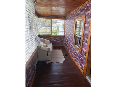 Move-in ready 2BD/2BA home with thoughtful updates throughout! - photo 10