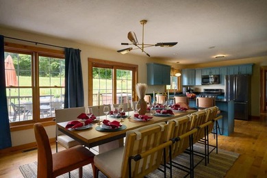 Welcome to this luxury countryside getaway in the heart of - photo 11