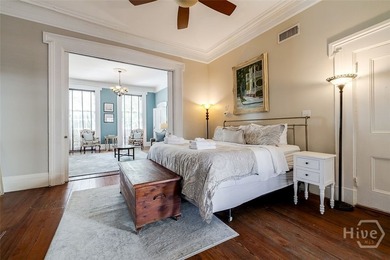 Welcome to The Southern Belle at 28 E Taylor Street, a rare - photo 11