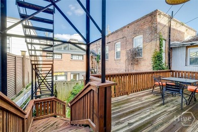 Welcome to The Southern Belle at 28 E Taylor Street, a rare - photo 17