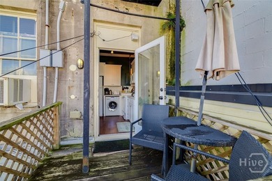 Welcome to The Southern Belle at 28 E Taylor Street, a rare - photo 25
