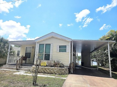 (private lake, pond, creek) Home For Sale in Tarpon Springs Florida