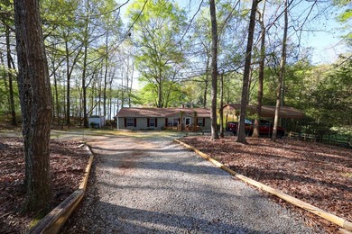 Tract #1 - 3 Bedroom Manufactured Home on Waterfront Lot - photo 8