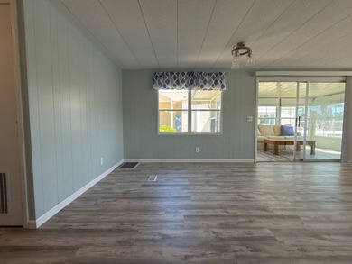 Discover the perfect blend of comfort, style, and Florida - photo 4