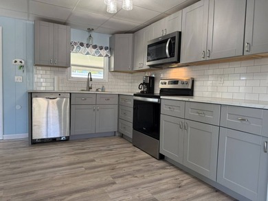 Discover the perfect blend of comfort, style, and Florida - photo 7